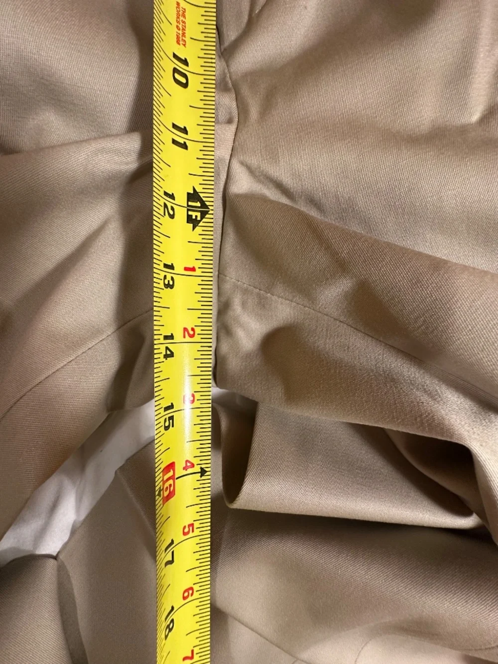 Land's End W38, beige trousers
